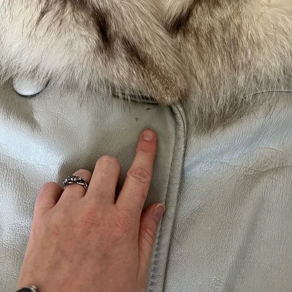 Vintage 60s/70s Fur leather Collar Coat - Picture 3 of 16